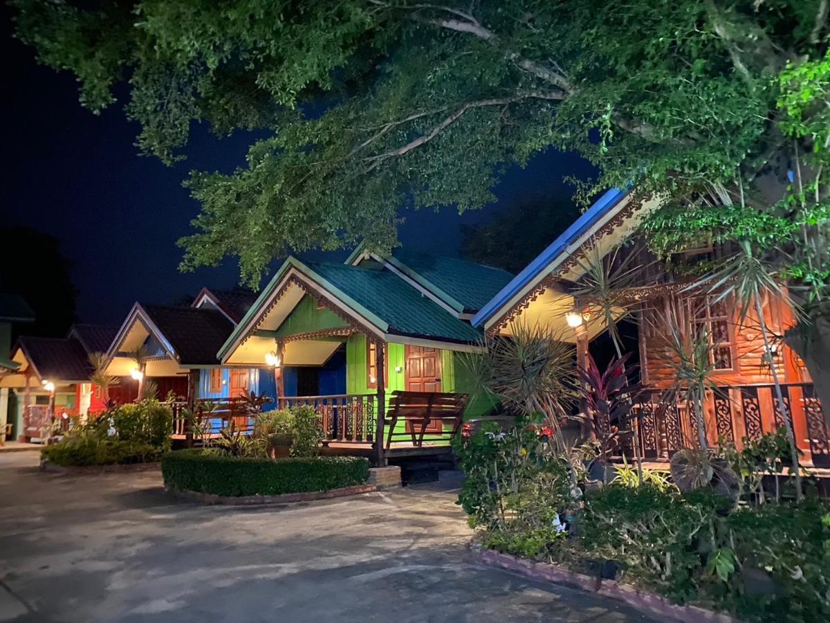 Ruanmai Style Resort 1 Ban Nong Nam Khan Екстериор снимка
